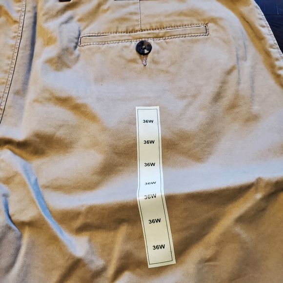 Tricot St. Raphael Cotton Stretch Washed Short - Picture 6 of 8